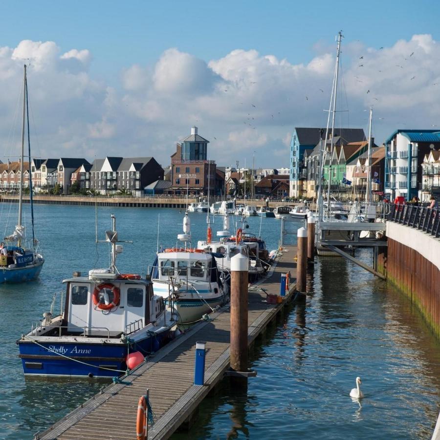 Beautiful 2Bd Beach Retreat Littlehampton Литълхамптън Екстериор снимка