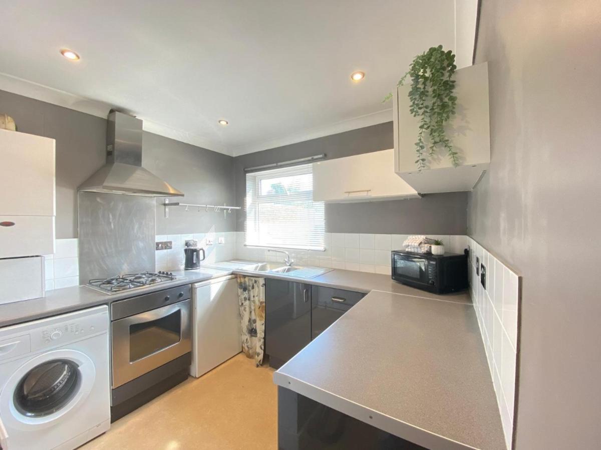 Beautiful 2Bd Beach Retreat Littlehampton Литълхамптън Екстериор снимка